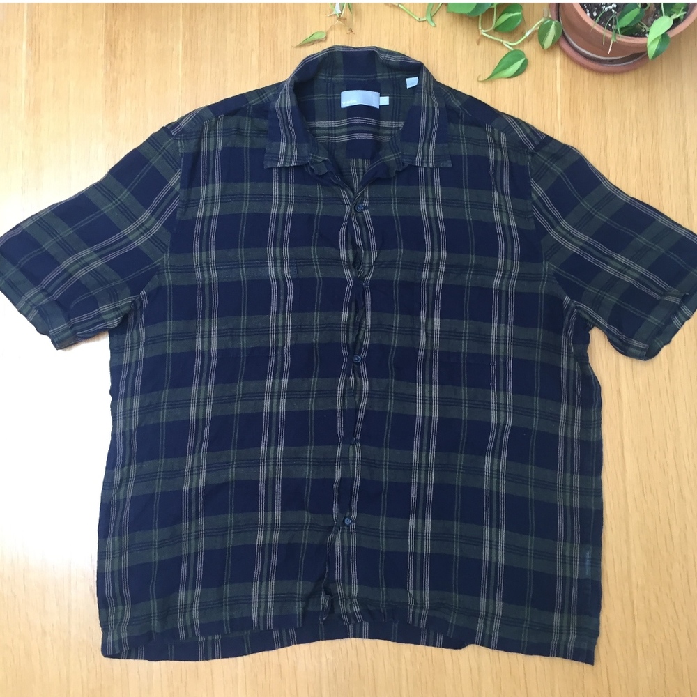 Vince Plaid Button Down Short Sleeve Medium
